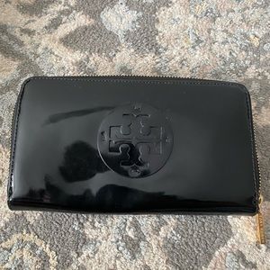 Tory Burch wallet